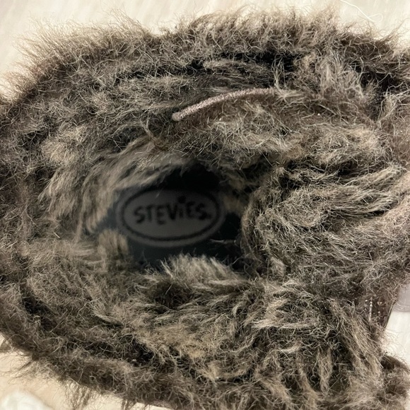 Stevie’s Brand. Size 5. Grey color. - Picture 7 of 7